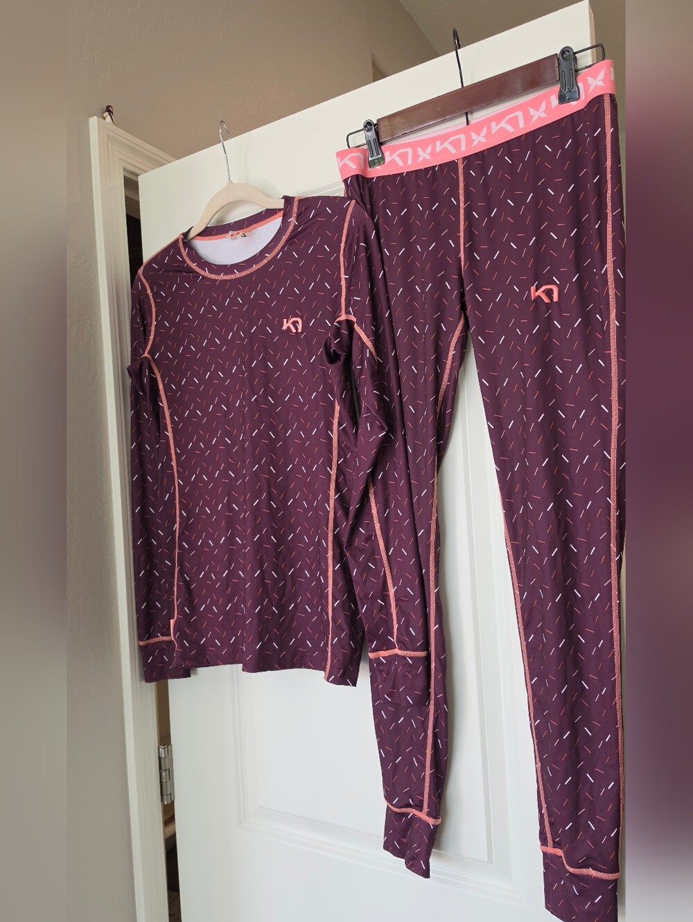 Kari Traa Women’s Matching Activewear Set M Leggings And Top Athleisure - Picture 3 of 15